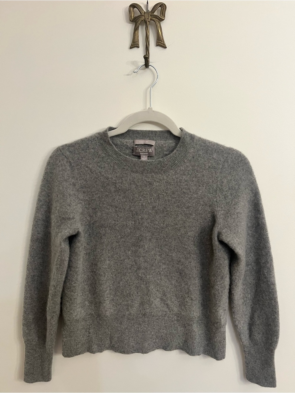 J.CREW Women’s Cashmere Classic Fit Gray Crew Neck Pullover Sweater M